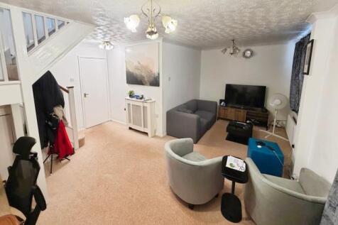 Butson Close, Newbury, RG14 photo 4