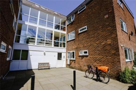 Stockport, SK4 - property photo