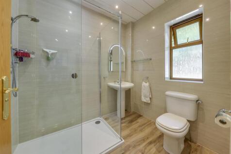 En Suite Shower Room