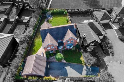 3 Nesfield Grove_1 B&amp;W.jpg