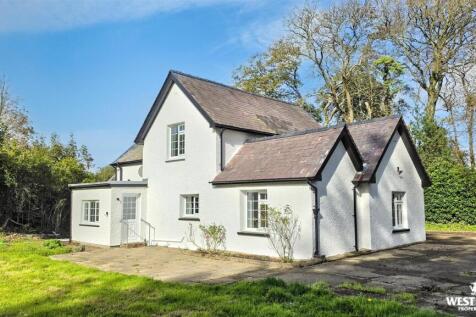 Rear House Photo 1.jpg