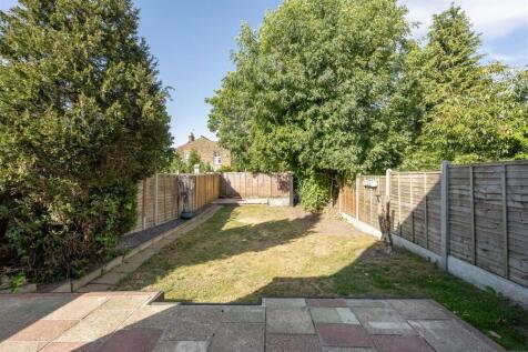 Orford Road, E18