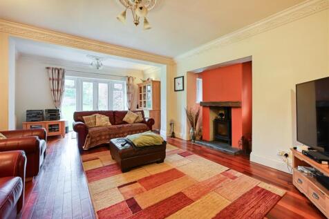 1 Whitehouse Avenue-01.jpg