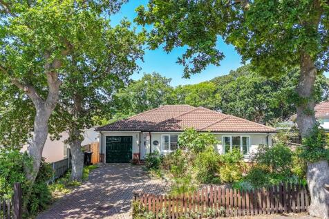 New Milton, BH25 - property photo