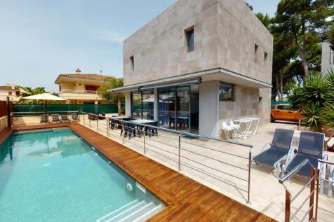 Modern house with pool close to the beach at Playa de Muro