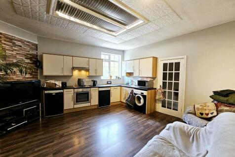 cf580080-d168-4d21-b2f6-bcd806107bcc