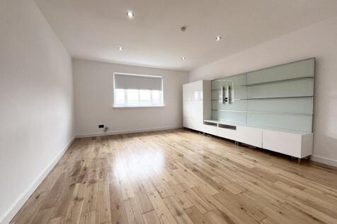 Glenmore Place, Toryglen, Glasgow, G42 photo 3