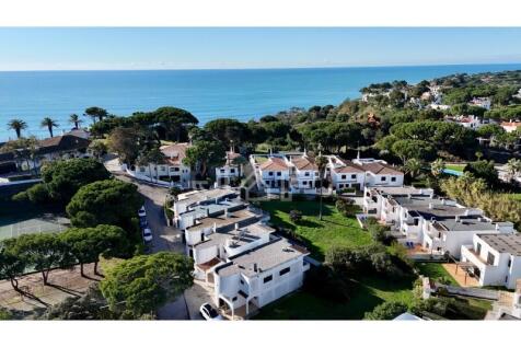 dji_fly_20251225_103946_0971_1766664331861_photo