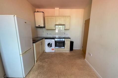 Eastern Avenue East, Romford, London, RM1 photo 4