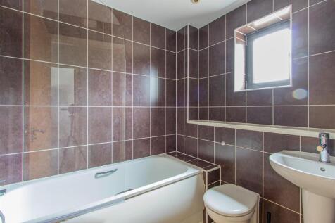 Radyr Place 25-7.jpg