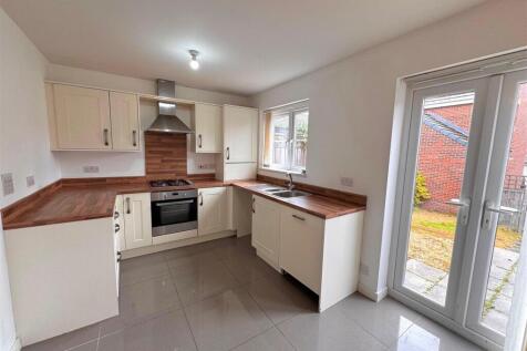 Merton Road, Middlesbrough, TS5 4GL photo 3