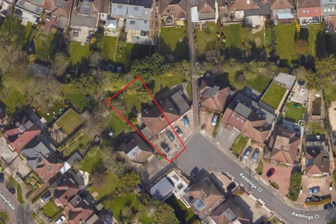 15, Reddings Close, Mill Hill, NW7 4JL.png