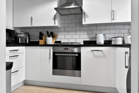 Modern Fitted Kitchen