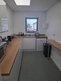 Office to rent Image 8