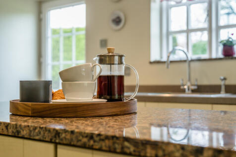 Laurel Cottage Details-08