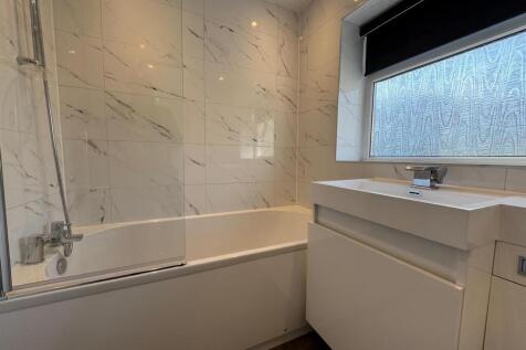 Springs Lane, Ilkley, LS29 photo 5