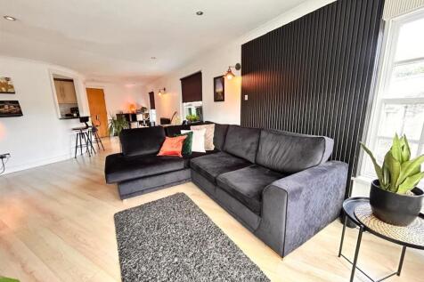 Living area 5