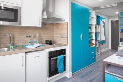 Spacious kitchen