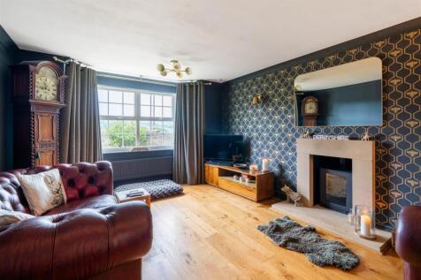 Living room.jpg