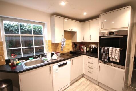 Kitchen b.JPG