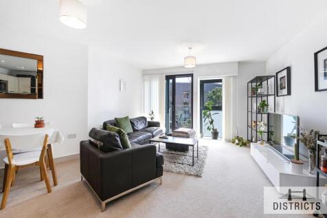 London, SE16 - property photo