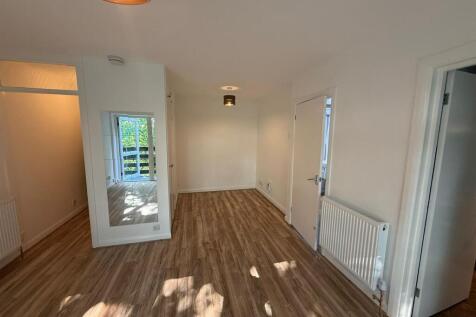 Stanley Court, Stanmore, HA7 photo 3