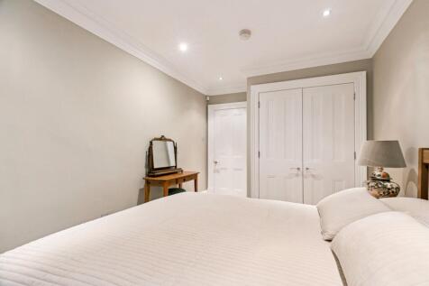 4 bed, 3 bath Apartment in Glasgow - Photo 31