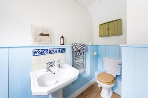 Bathroom ()