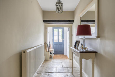 36-6819d96ef17cc-...