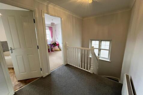 STAIRCASE AND LANDING