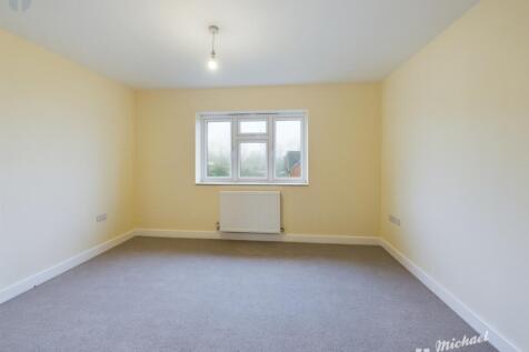 CAM03852G0-PR0156-STILL009