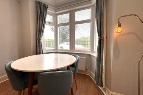 Tennyson Avenue, Lytham St. Annes photo 3