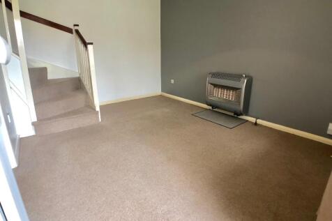 Milverton Green, Luton, Bedfordshire, LU3 photo 4