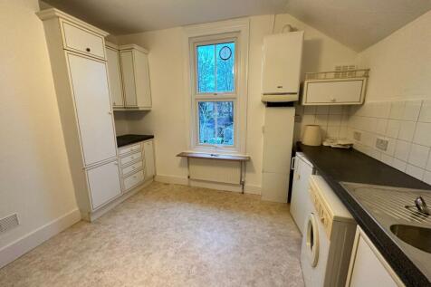 76a Kitchen 2