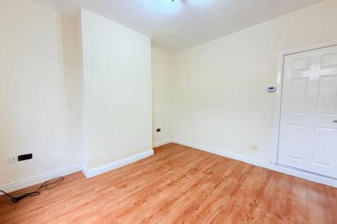 William Street, Bedworth, CV12 photo 3