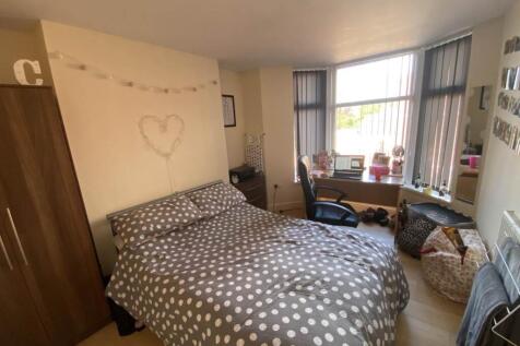 8-bed terraced on Pentyrch Street, Cathays, , £4,080/mo