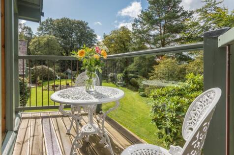 Lakeland House. Lodge Balcony