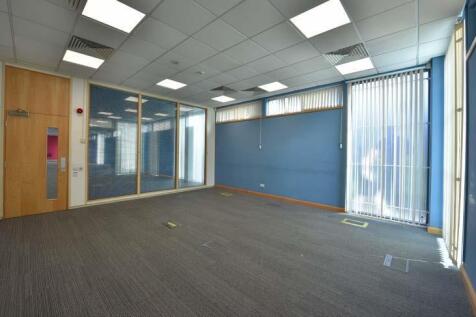 Office to rent Image 4