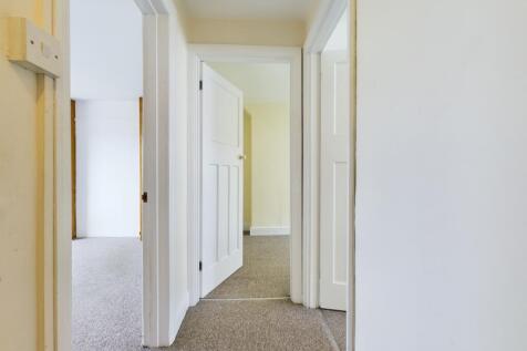 CAM00076P1-PR0104-STILL07