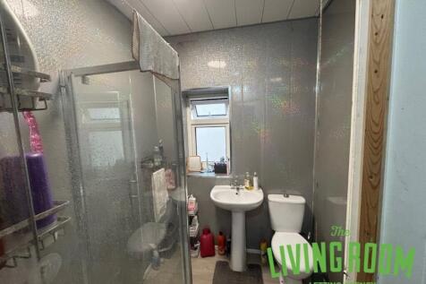 Senghennydd Road, Cathays , Cardiff photo 5