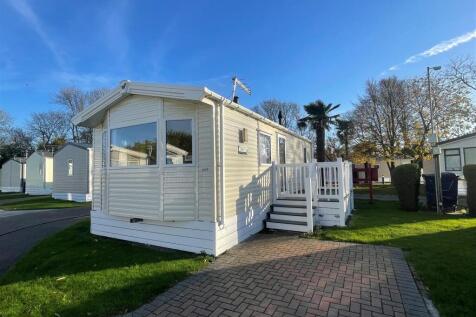 2 Bedroom Static Home for Sale in Monkton By Guild