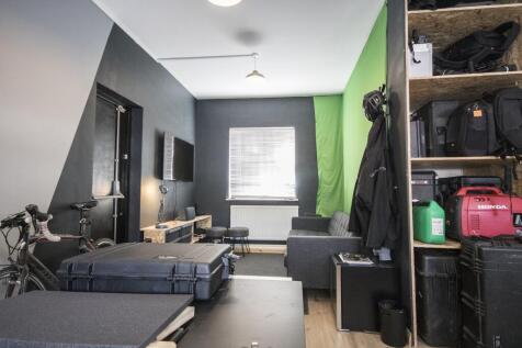 Medium Creative Space