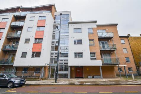 Cubix Apartments