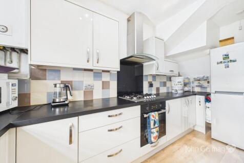 Longmead Road, Burton-on-Trent photo 4
