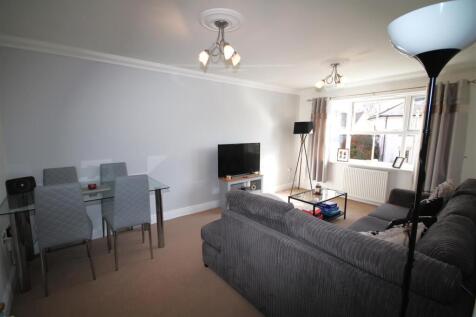 Living Room a.JPG
