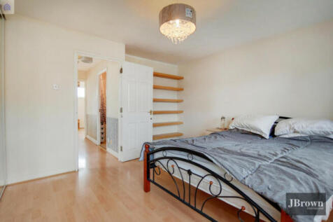 Plough Way, London, SE16 photo 4