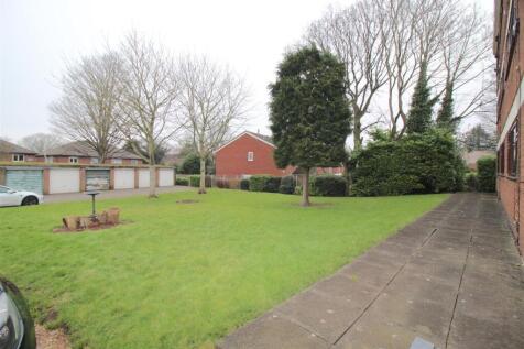 Rear Communal Garden.jpg