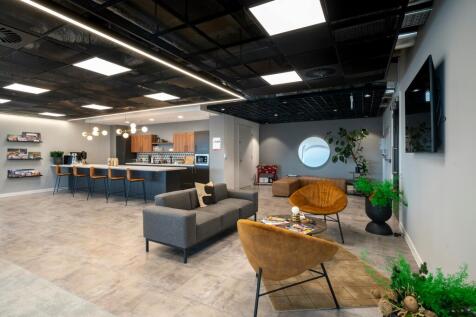Kitchen and arrival.jpg