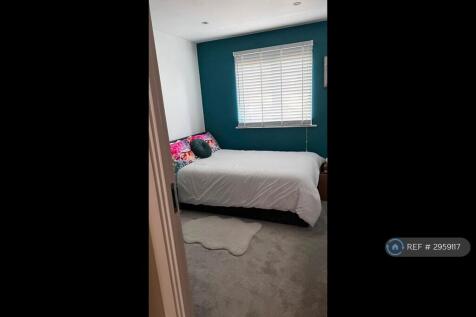 Woodcote Close, Bushey, WD23 photo 5