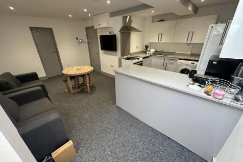 Flat 1 - 78 Bournbrook, Selly Oak, West Midlands, B29 photo 2